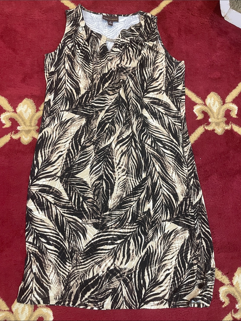 Dana Buchman Black and Cream Leaf-Print Sleeveless Shift Dress